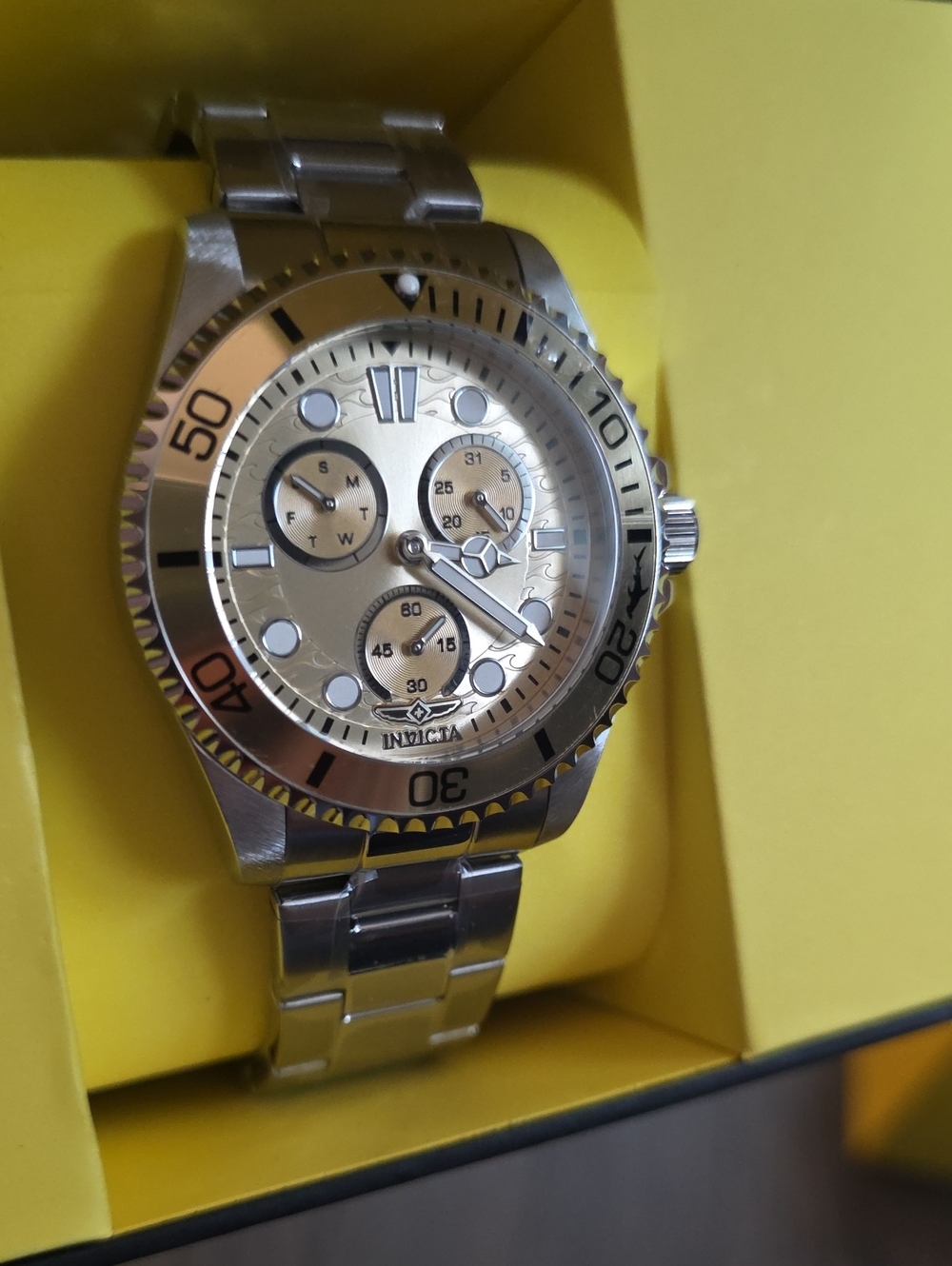 557.  Invicta Men’s Watch 51138 43mm Pro Diver